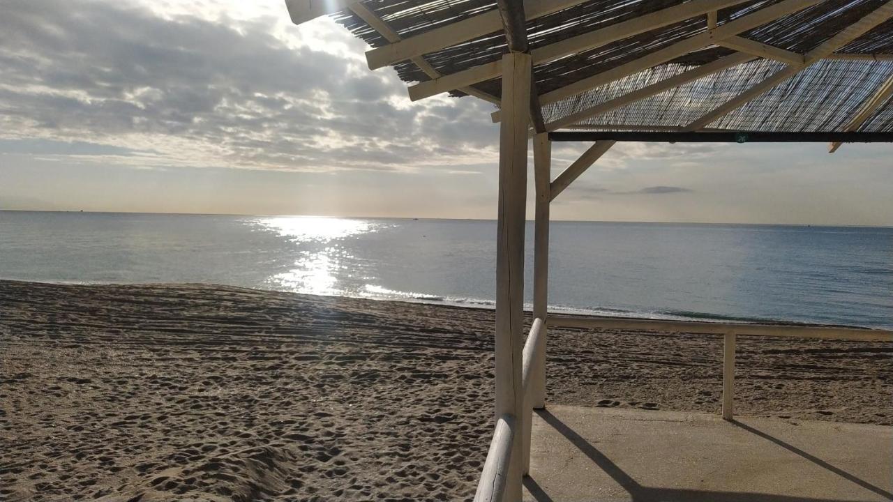 شقة فوينخيرولا  في Apartamento Molino De Viento المظهر الخارجي الصورة